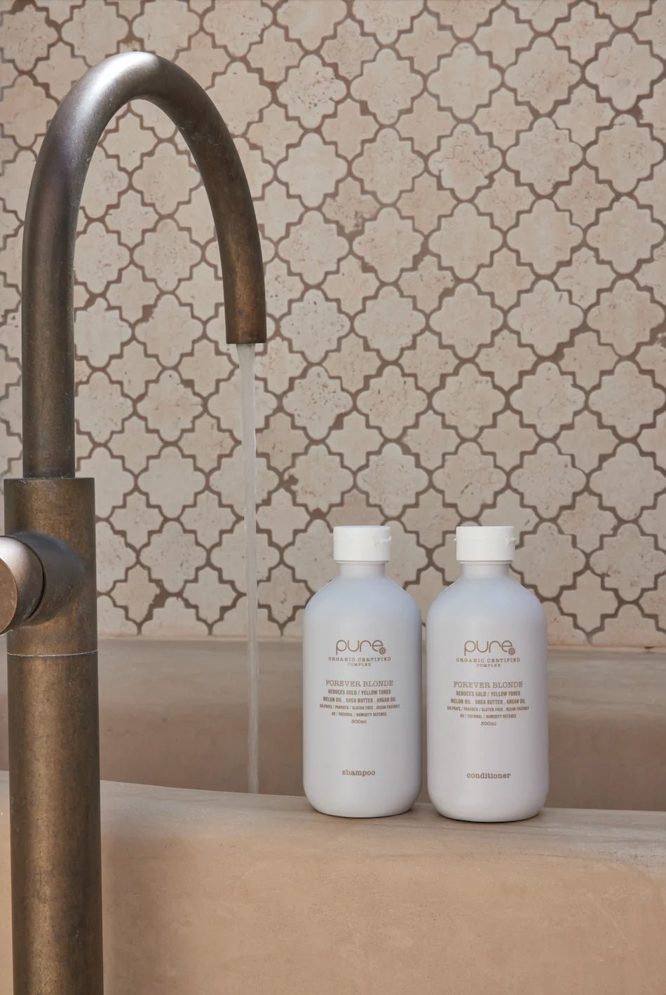 PURE FOREVER BLONDE CONDITIONER Conditioner - BRUSH