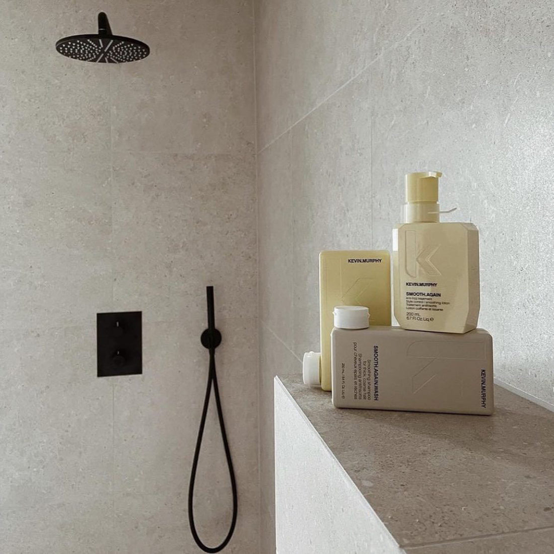 KEVIN MURPHY SMOOTH.AGAIN WASH Shampoo - BRUSH